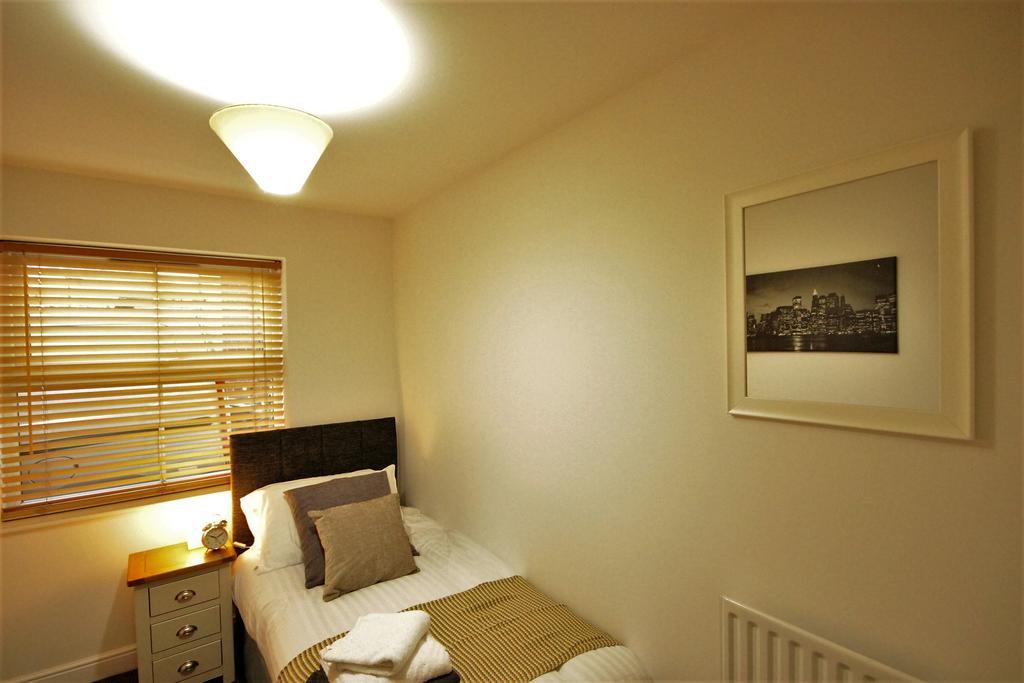 Kings Court Apartment 킹스턴어폰헐 외부 사진