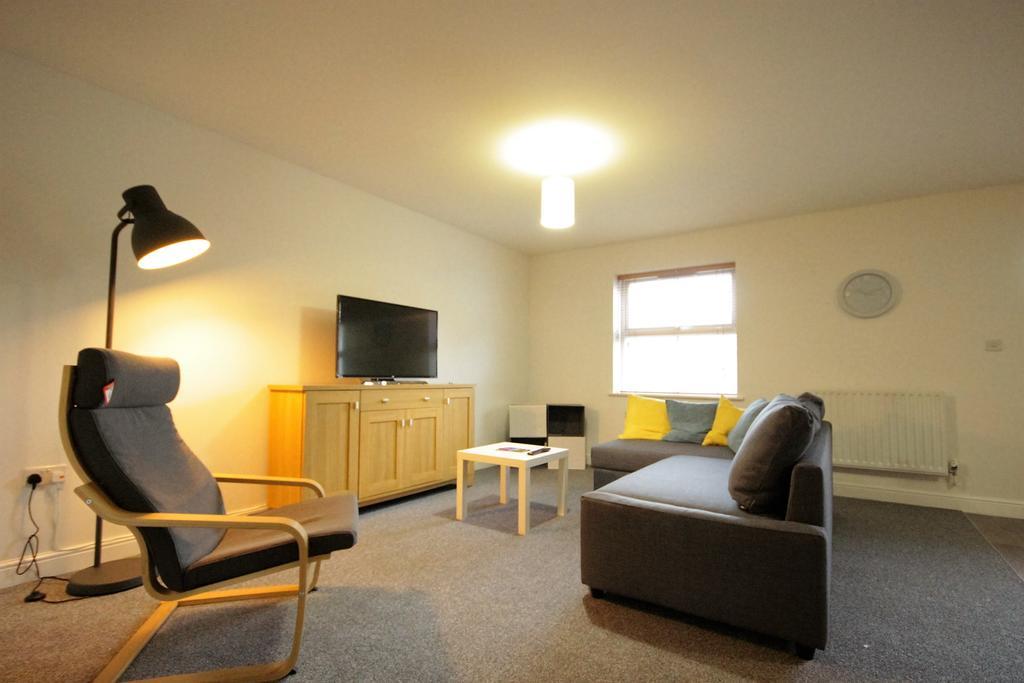 Kings Court Apartment 킹스턴어폰헐 외부 사진