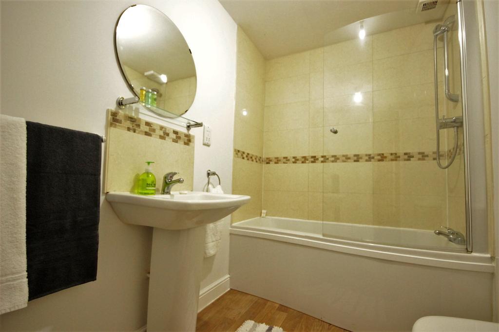 Kings Court Apartment 킹스턴어폰헐 외부 사진